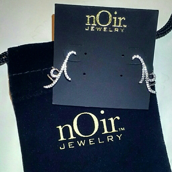 NWT Silver-tone cuff earrings - Picture 1 of 4